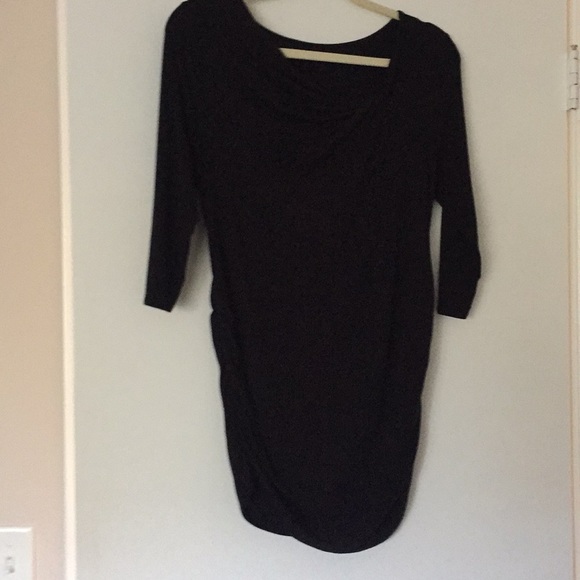Tops - AWESOME AND FLATTERING MATERNITY TOP. SIZE M